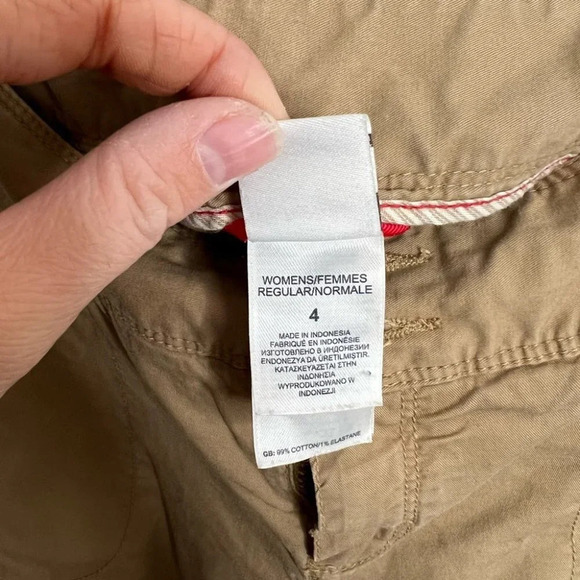 The North Face Women’s Khaki Cargo Capri Pants Size 4  tan - Picture 3 of 11